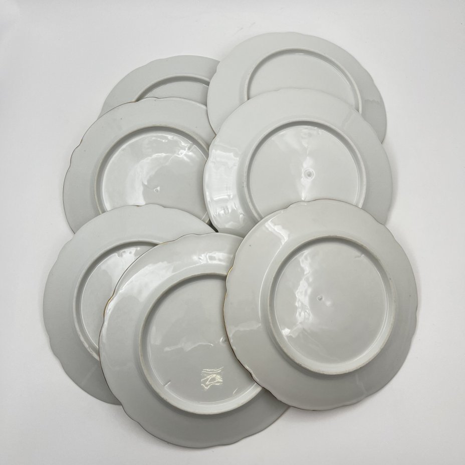 Набор из 7-ми тарелок с инициалами "S.D."