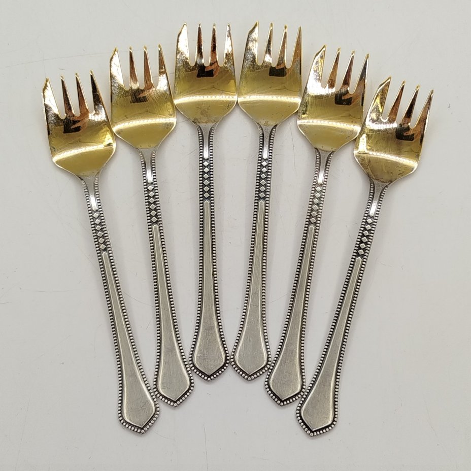 Набор вилок для десерта на 6 персон, мНЦ (медь-никель-цинк), золочение, Таллинский ювелирный завод, СССР, 1970-1990 гг.