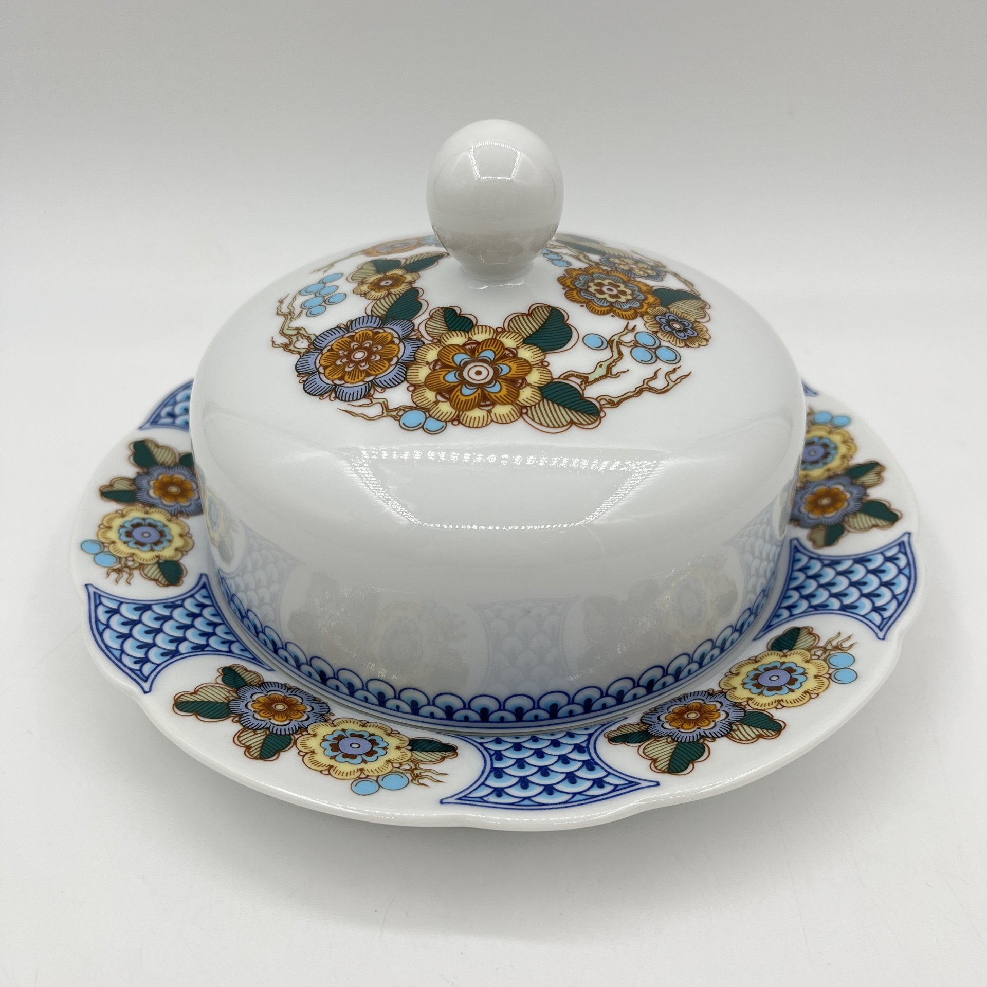 Маслёнка, украшенная цветочным декором, Kahla
