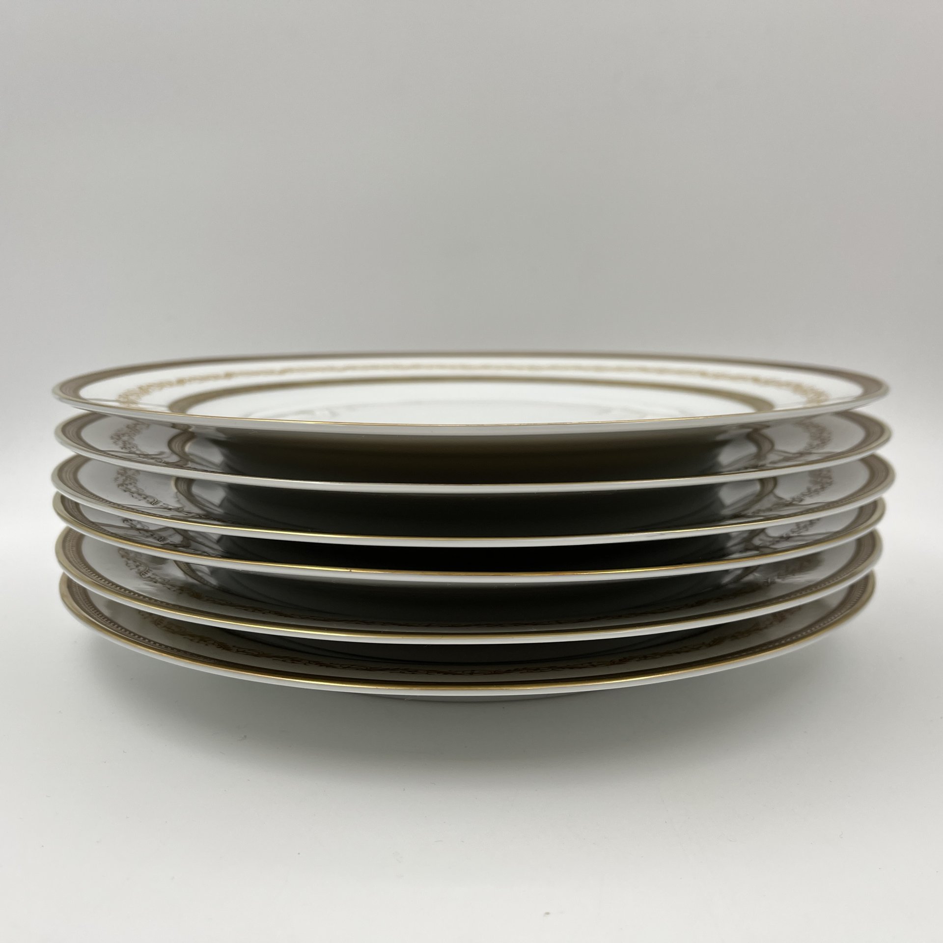 Набор тарелок для горячих блюд с растительным декором на 6 персон, серия "Charleroi-Bruxelles", фарфор, золочение, Tirschenreuth, Германия, 1969-1990 гг.