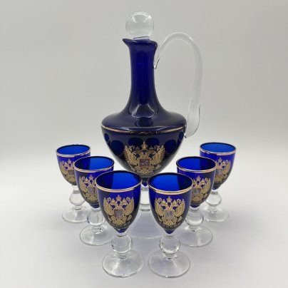 Набор для подачи крепких алкогольных напитков (штоф и 6 рюмок) "Россия", стекло, печать, золочение, Российская Федерация, 2000-2010 гг.