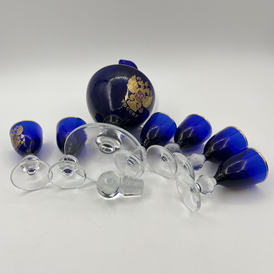 Набор для подачи крепких алкогольных напитков (штоф и 6 рюмок) "Россия"