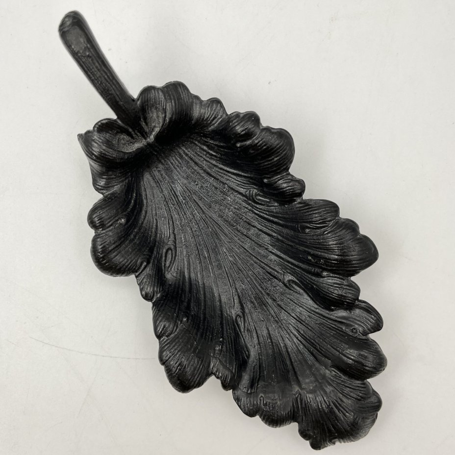 Пепельница "Лист дуба"