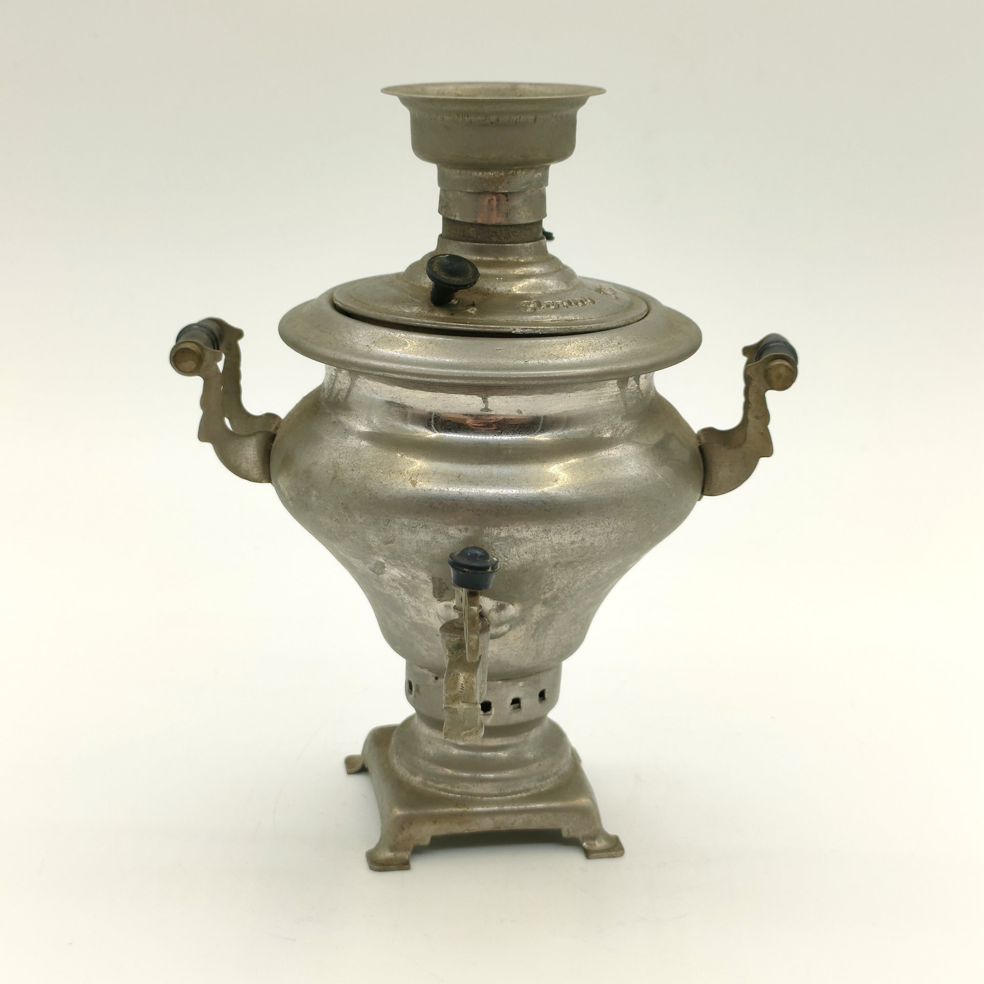 Самовар сувенирный "Ясная поляна", металл, пластик, Тульский машиностроительный завод «Штамп» им. Б.Л. Ванникова, СССР, 1980 г.