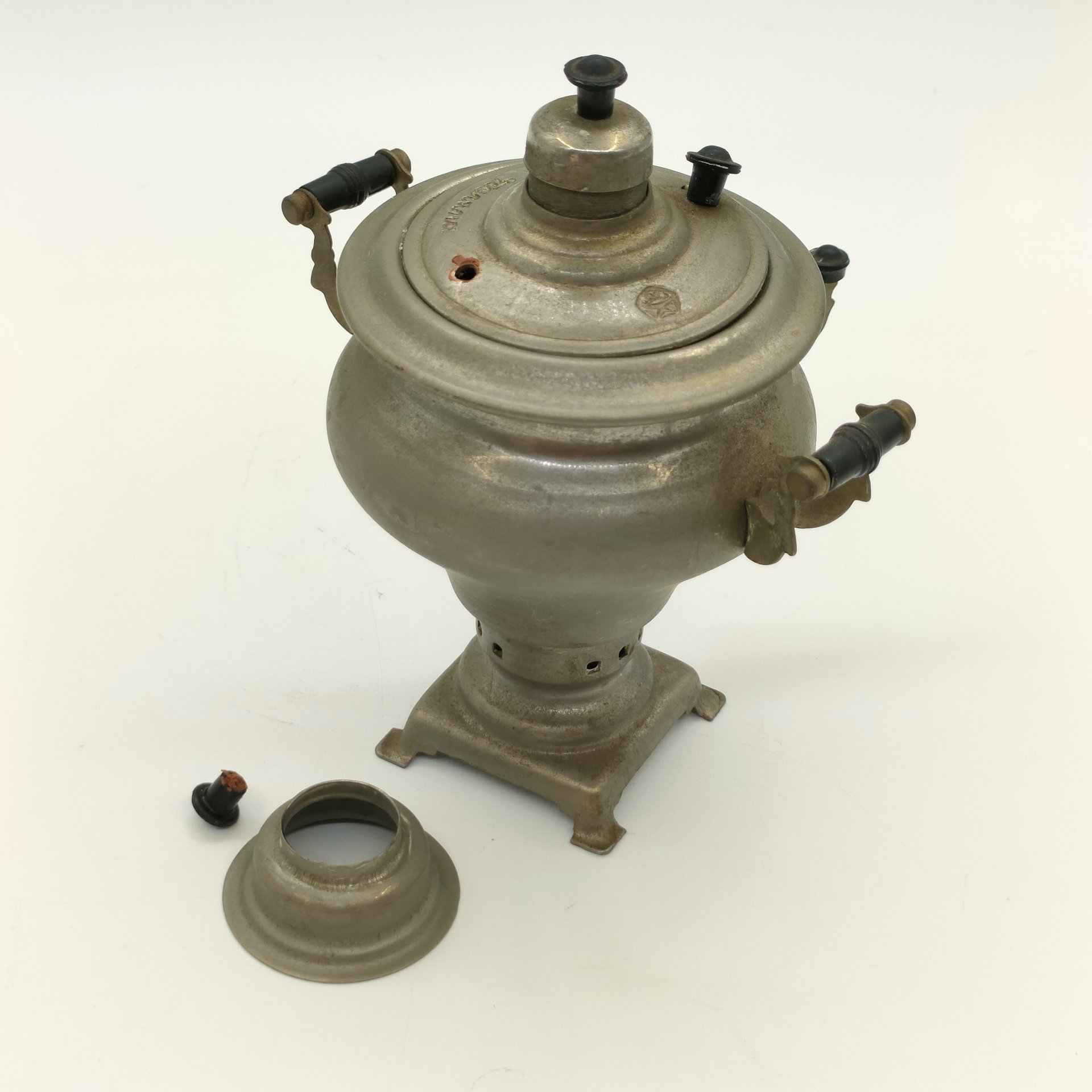 Самовар сувенирный "Ясная поляна", металл, пластик, Тульский машиностроительный завод «Штамп» им. Б.Л. Ванникова, СССР, 1980 г.