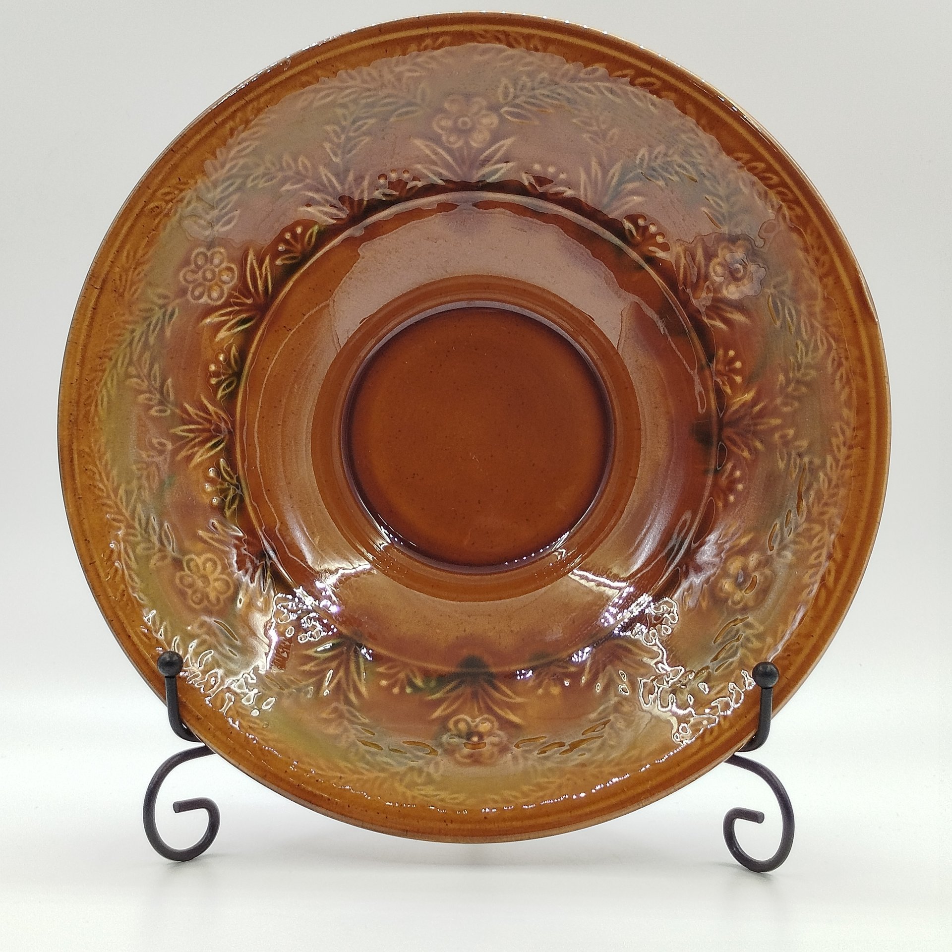 Блюдо сервировочное, украшенное имитацией плетёнки вдоль борта, керамика, глазурь, СССР, 1970-1990 гг.