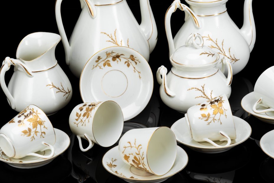 Сервиз чайно-кофейный с флористическим декором в стиле модерн на 6 персон (16 предметов)