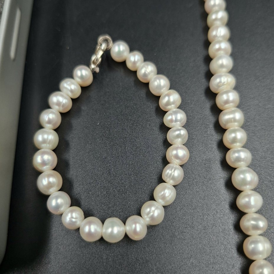 Набор из бус и браслета (коробка в подборе)