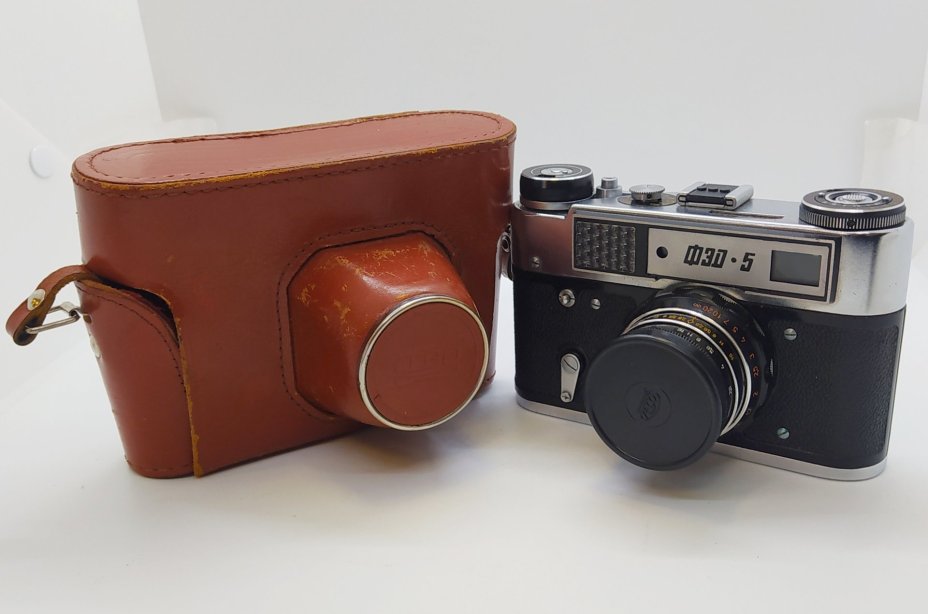 Фотоаппарат "ФЭД-5" с объективом "Индустар-61 Л/Д" в оригинальном кофре, металл, пластик, стекло, кожа, Харьковский машиностроительный завод им. Дзержинского (ФЭД), Харьковский машиностроительный завод им. Дзержинского (ФЭД)