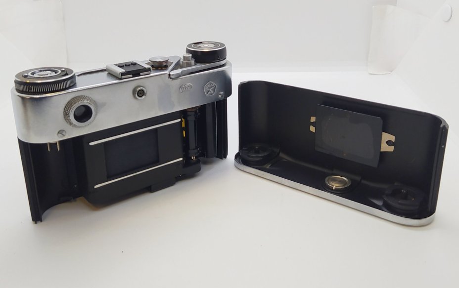 Фотоаппарат "ФЭД-5" с объективом "Индустар-61 Л/Д" в оригинальном кофре, металл, пластик, стекло, кожа, Харьковский машиностроительный завод им. Дзержинского (ФЭД), Харьковский машиностроительный завод им. Дзержинского (ФЭД)
