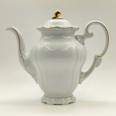 Кофейник с золочёным рельефным декором (крышка в подборе), фарфор, золочение, Weimar Porzellan (Веймарский фарфор), Германия, 1948-1980 гг.