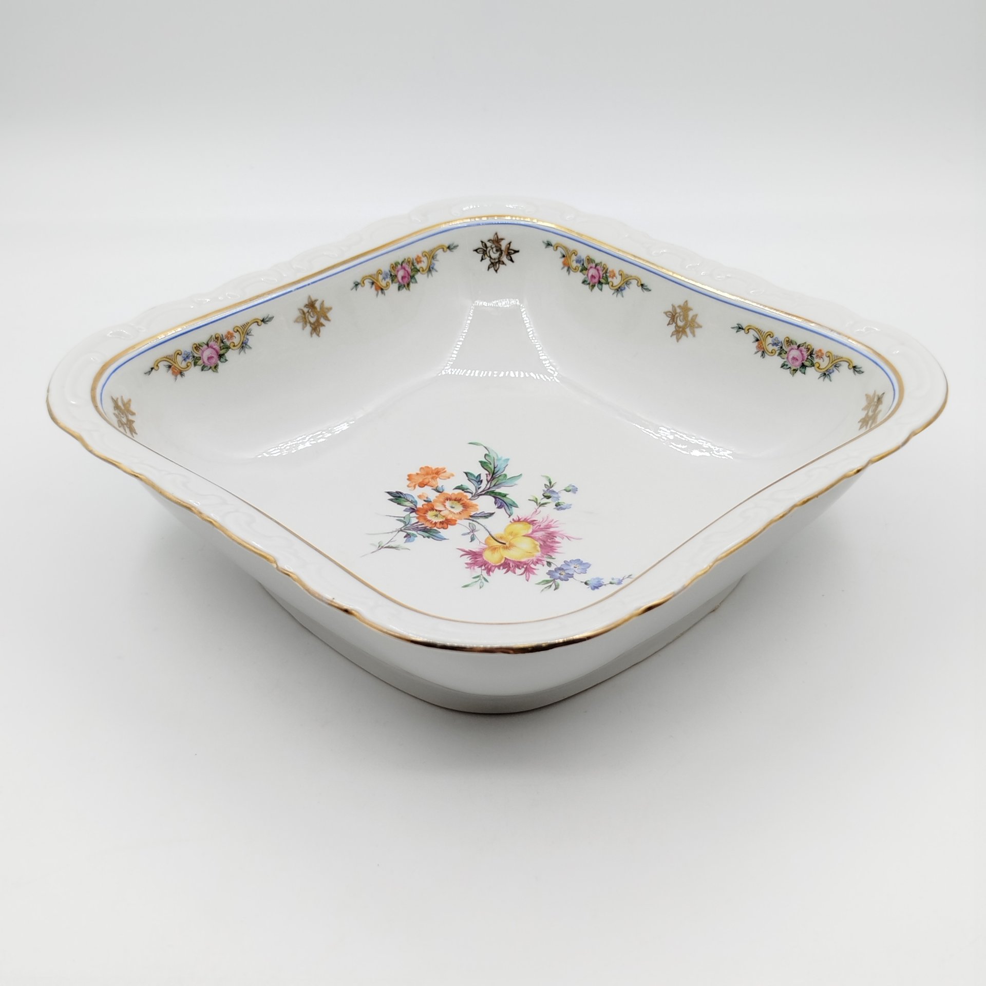 Салатник, украшенный цветочным декором, Kahla