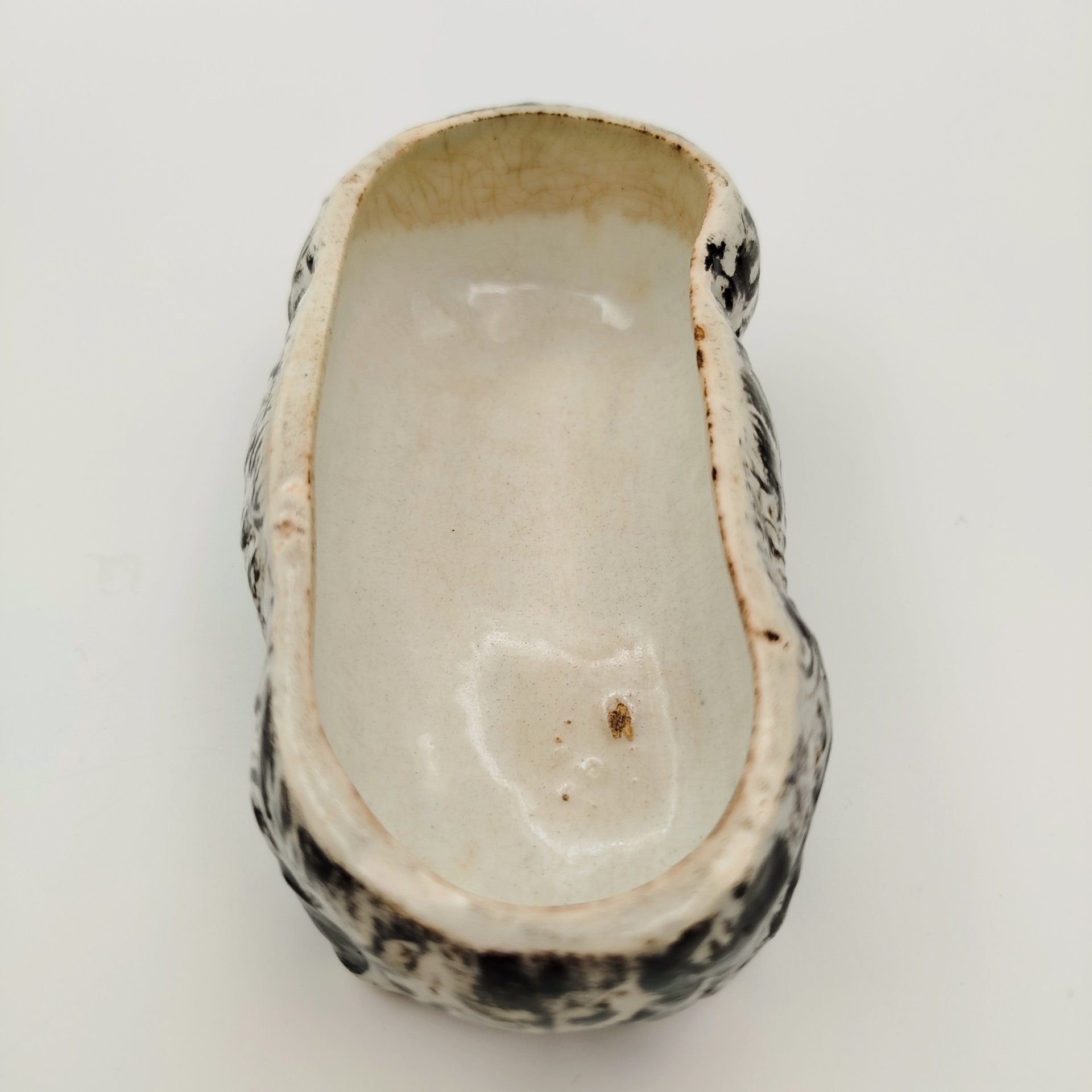 Маслёнка "Баран", фаянс, роспись, Товарищество М.С. Кузнецова, Российская империя, 1890-1917 гг.