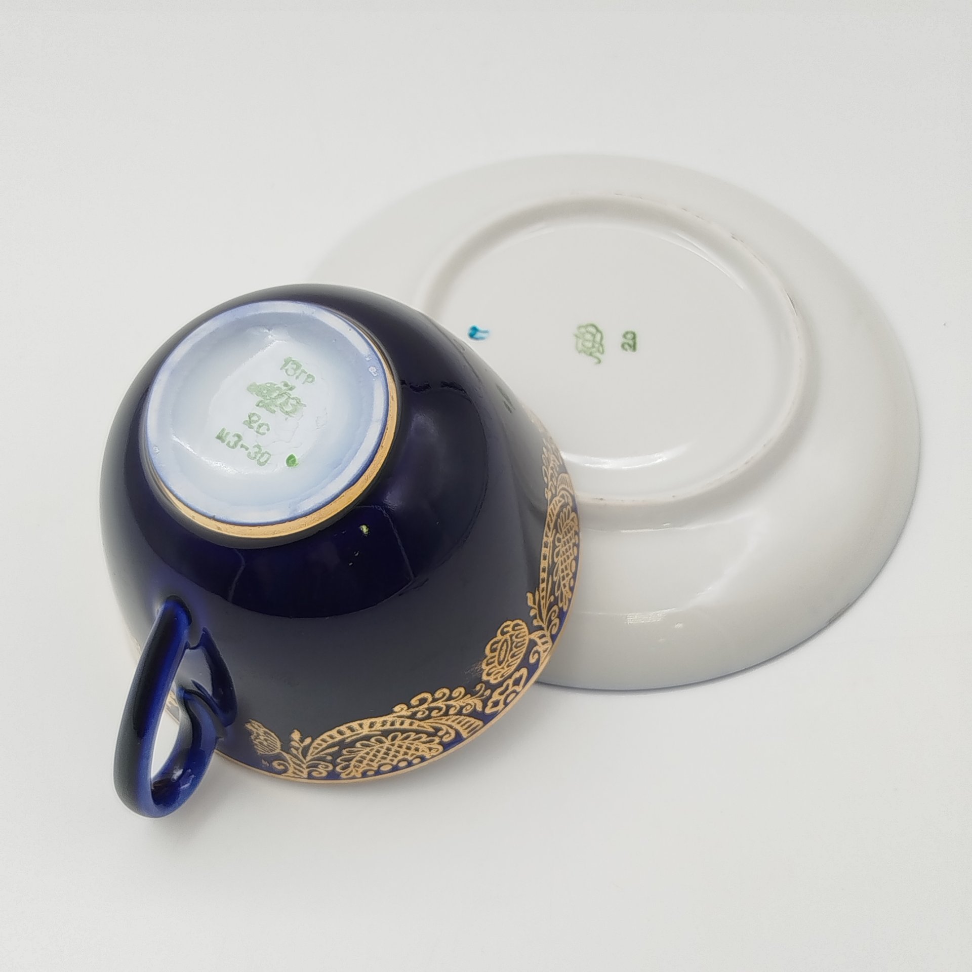 Пара чайная "Золотой фриз", фарфор, крытье кобальтом, Ленинградский фарфоровый завод (ЛФЗ), СССР, 1960-1970 гг.