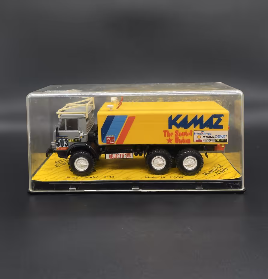 Модель автомобиля в масштабе 1:43 "КАМАЗ - 4310"