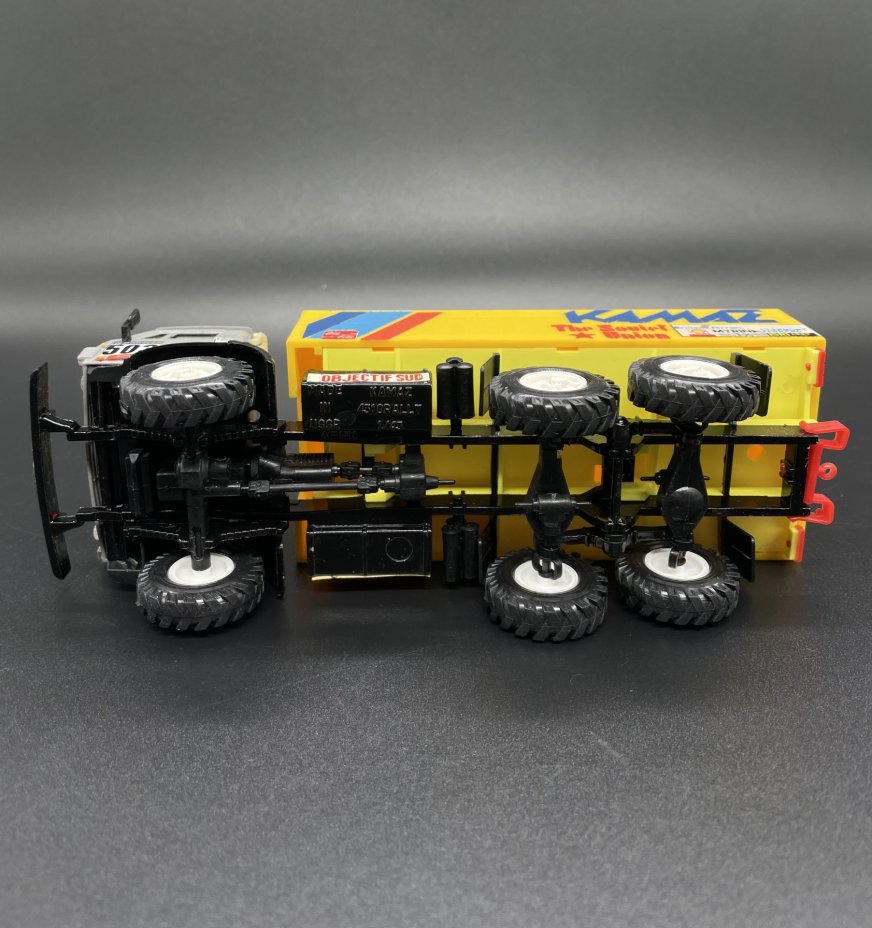 Модель автомобиля в масштабе 1:43 "КАМАЗ - 4310"