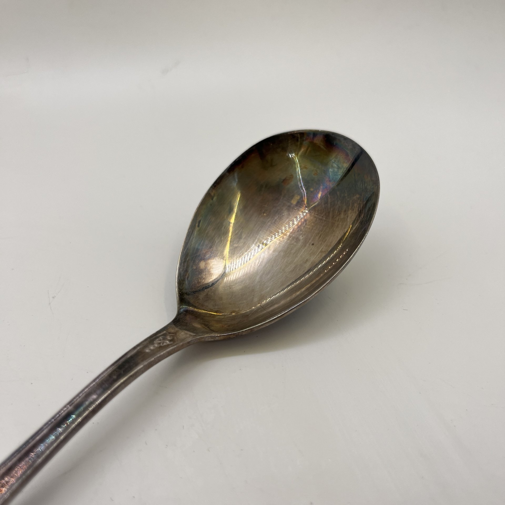 Салатная ложка с растительным декором на ручке, мНЦ (медь-никель-цинк), Кольчугинский завод цветных металлов, СССР, 1960-1980 гг.