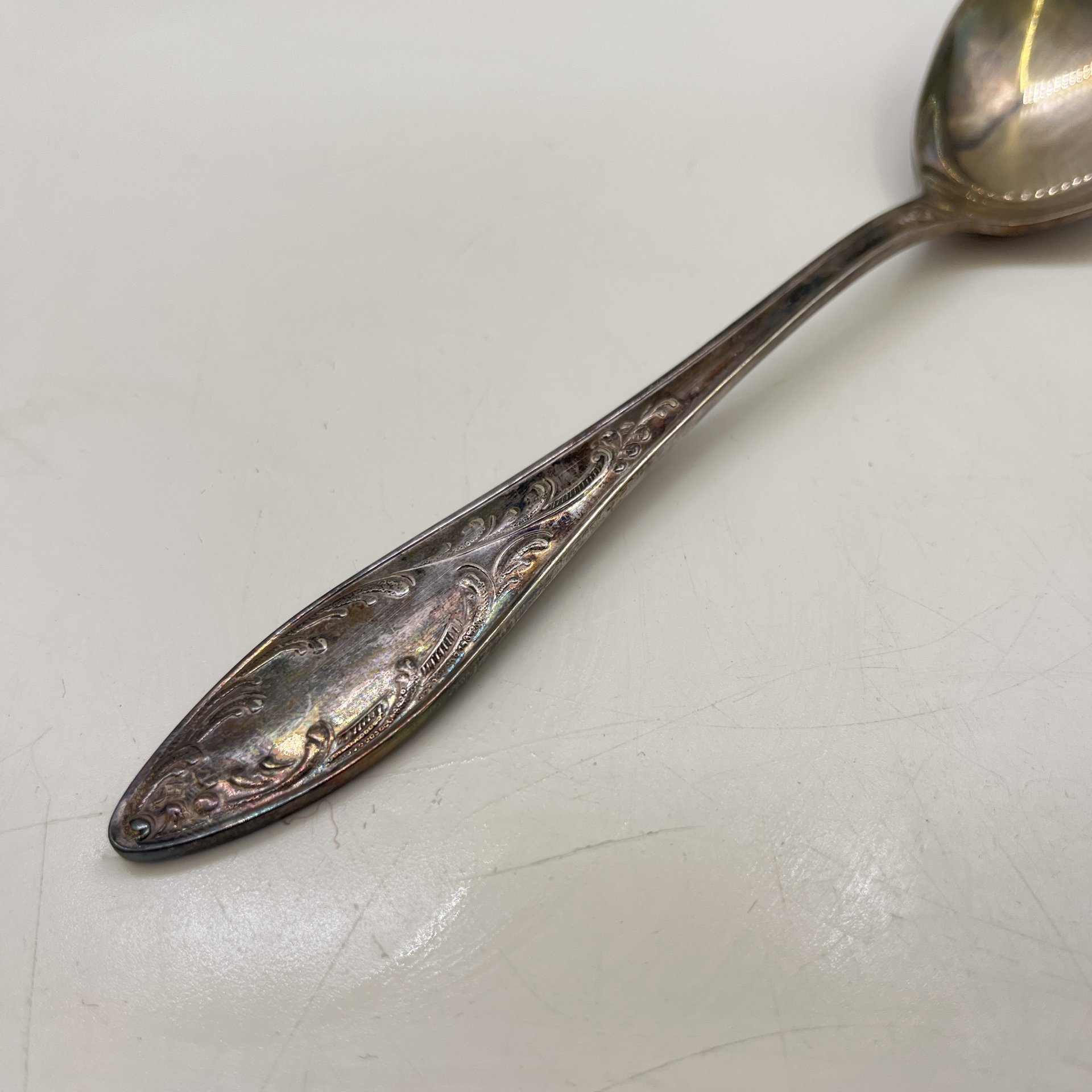 Салатная ложка с растительным декором на ручке, мНЦ (медь-никель-цинк), Кольчугинский завод цветных металлов, СССР, 1960-1980 гг.