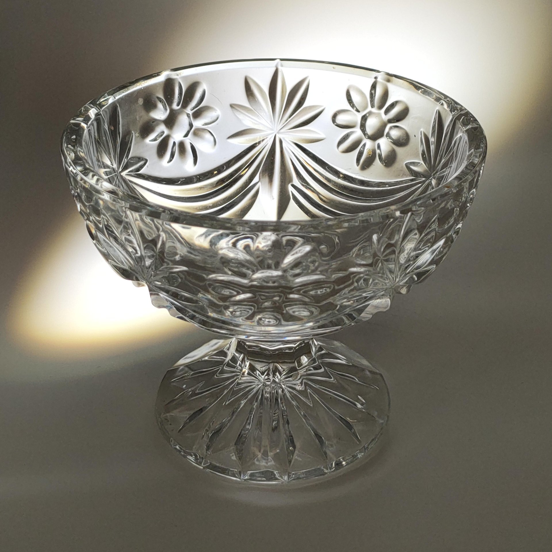 Креманка с цветочным декором, хрусталь, Бахметьевская артель, Российская Федерация, 2000-2015 гг.