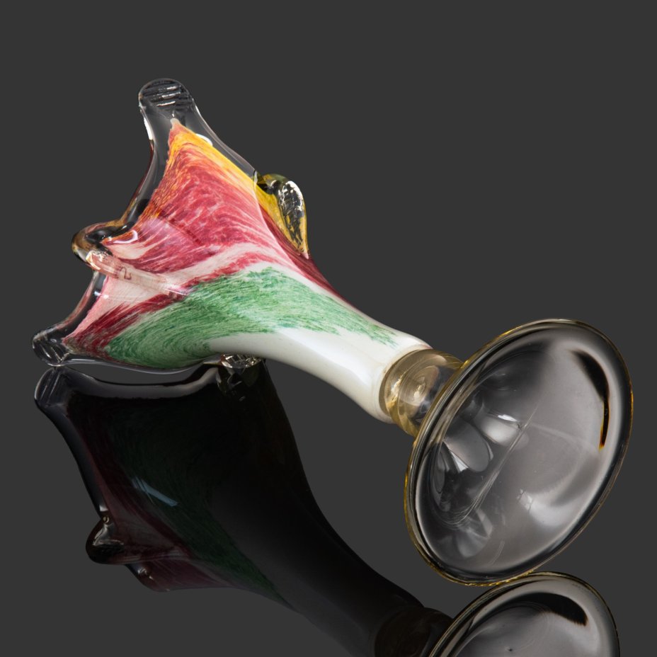 Ваза интерьерная, в виде кубка на высокой ножке, Art Murano, стекло, гутная техника, spatter