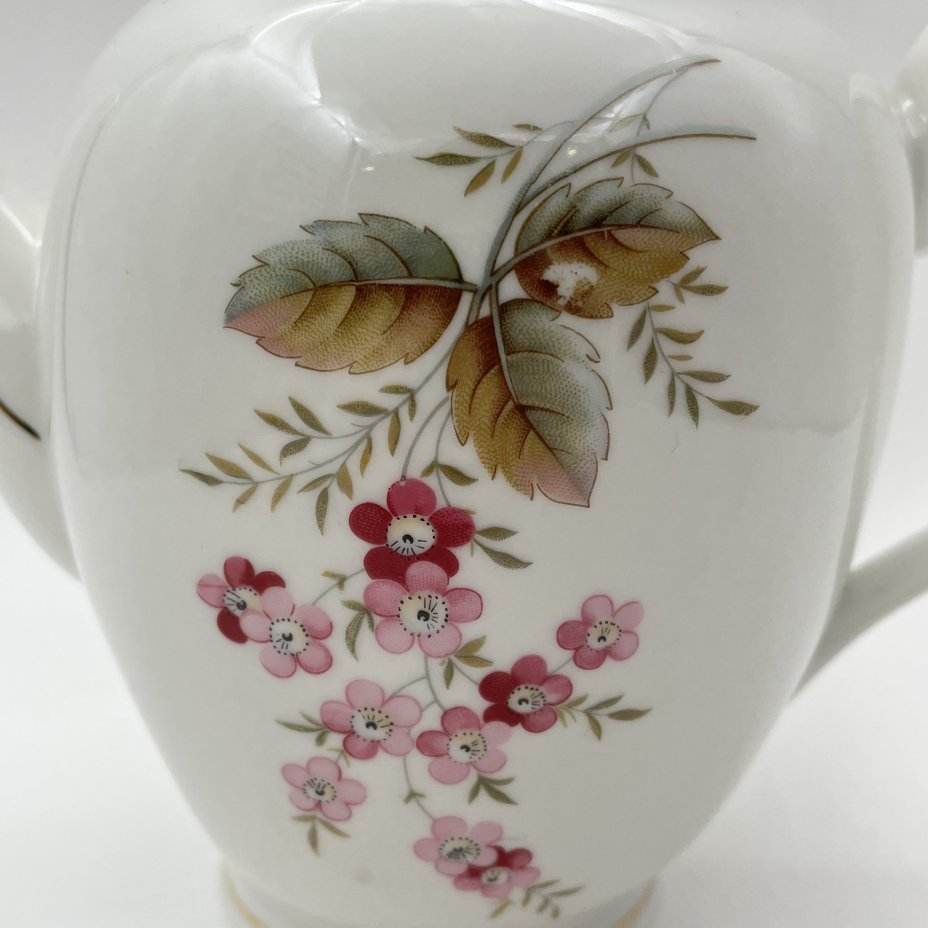 Чайник с нежным цветочным декором, фарфор, деколь, золочение, Kahla-Könitz, Германия, 1954-1962 гг.