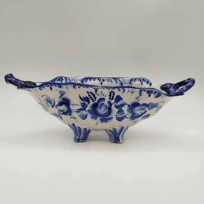 Ваза (фруктовница) с двумя ручками, украшенная цветочным декором, Гжель