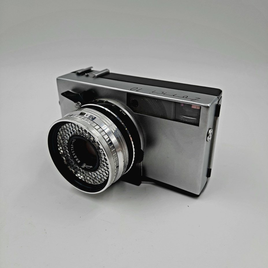 Фотоаппарат "Зоркий-10" с объективом "Индустар-63" в оригинальном кофре, Красногорский механический завод (КМЗ)