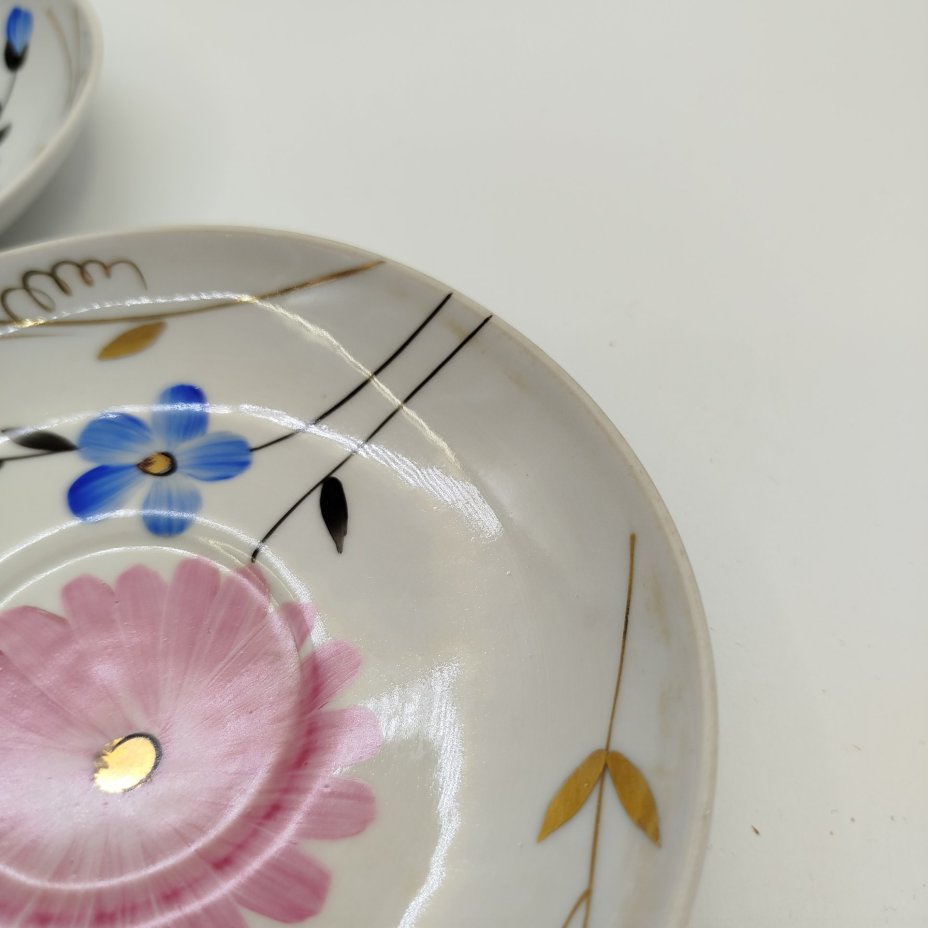 Набор из четырех блюдец с цветочным декором, фарфор, роспись, золочение, Дулевский фарфоровый завод (Дулёво), СССР, 1968-1991 гг.