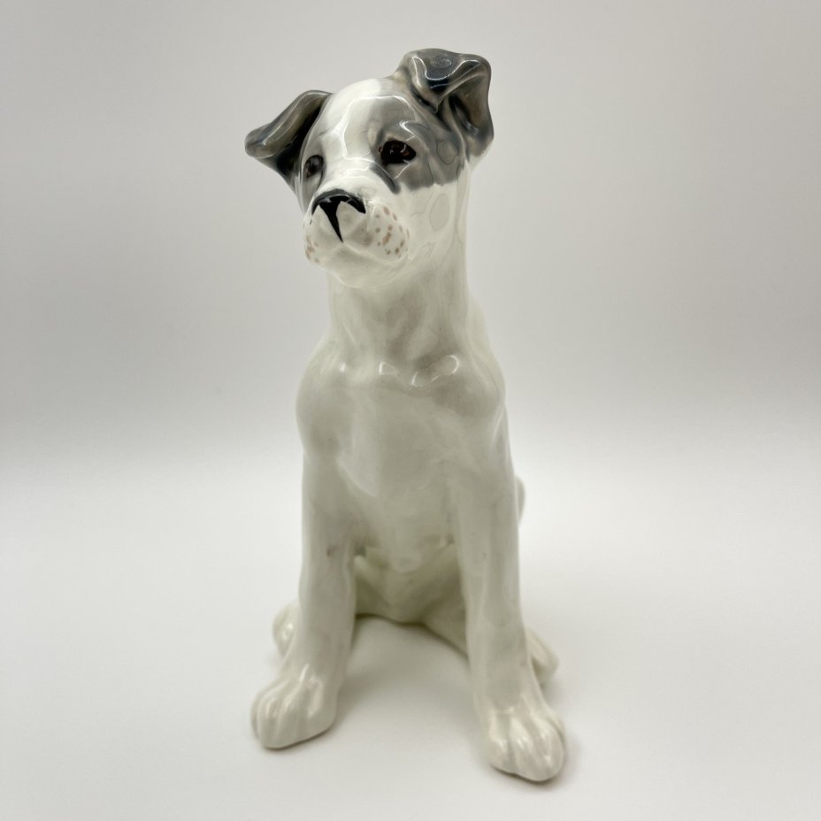Статуэтка "Собака" (Щенок дога), скульптор Гуревич Е. М., фаянс, роспись, Конаковский фаянсовый завод им. М.И. Калинина (ЗиК Конаково), СССР, 1962-1991 гг.