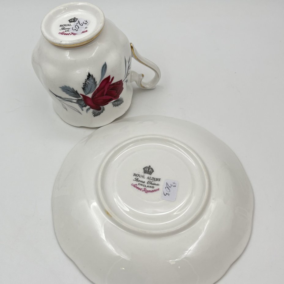 Кофейная пара с ярким цветочным декором  Sweet Romance, Royal Albert