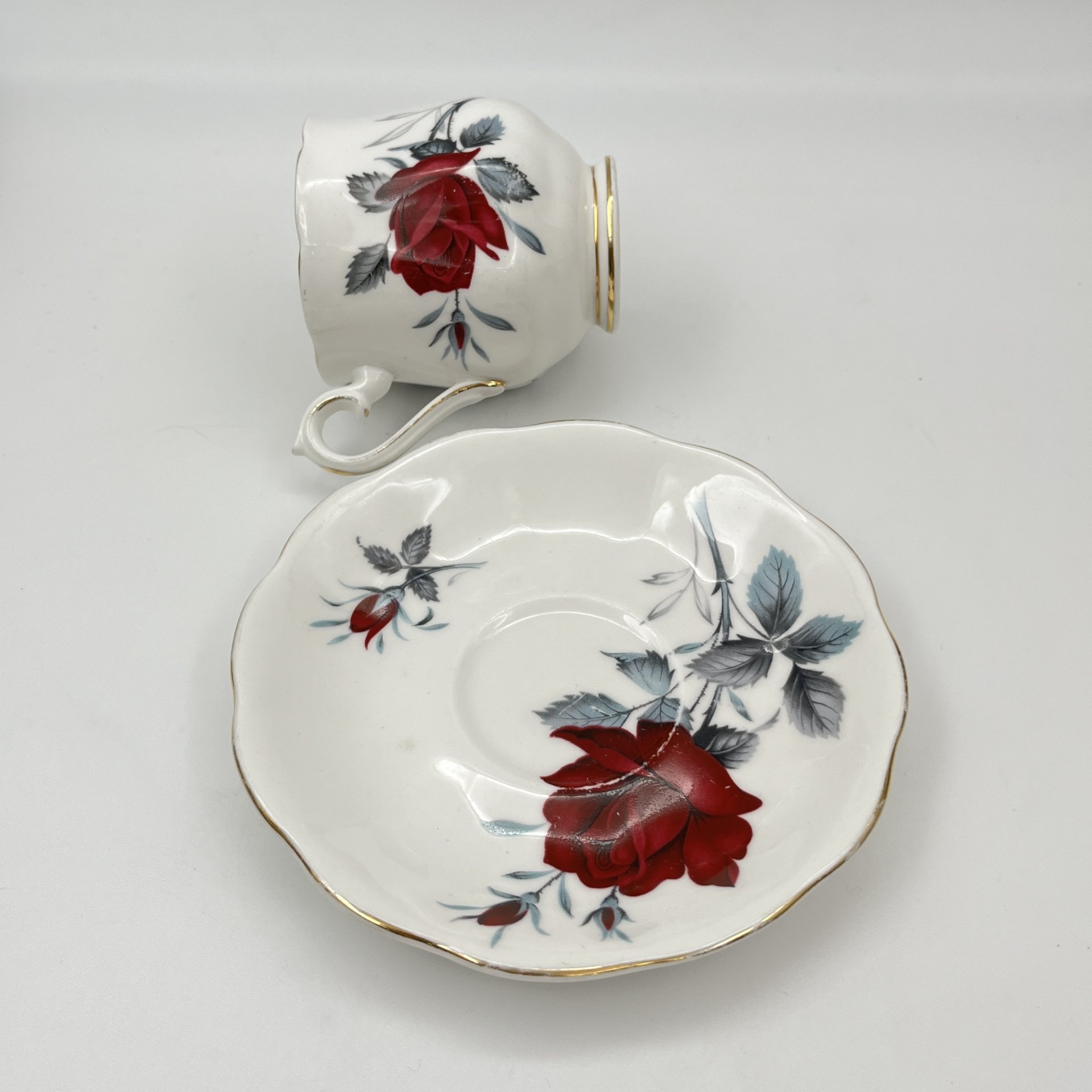 Кофейная пара с ярким цветочным декором  Sweet Romance, Royal Albert