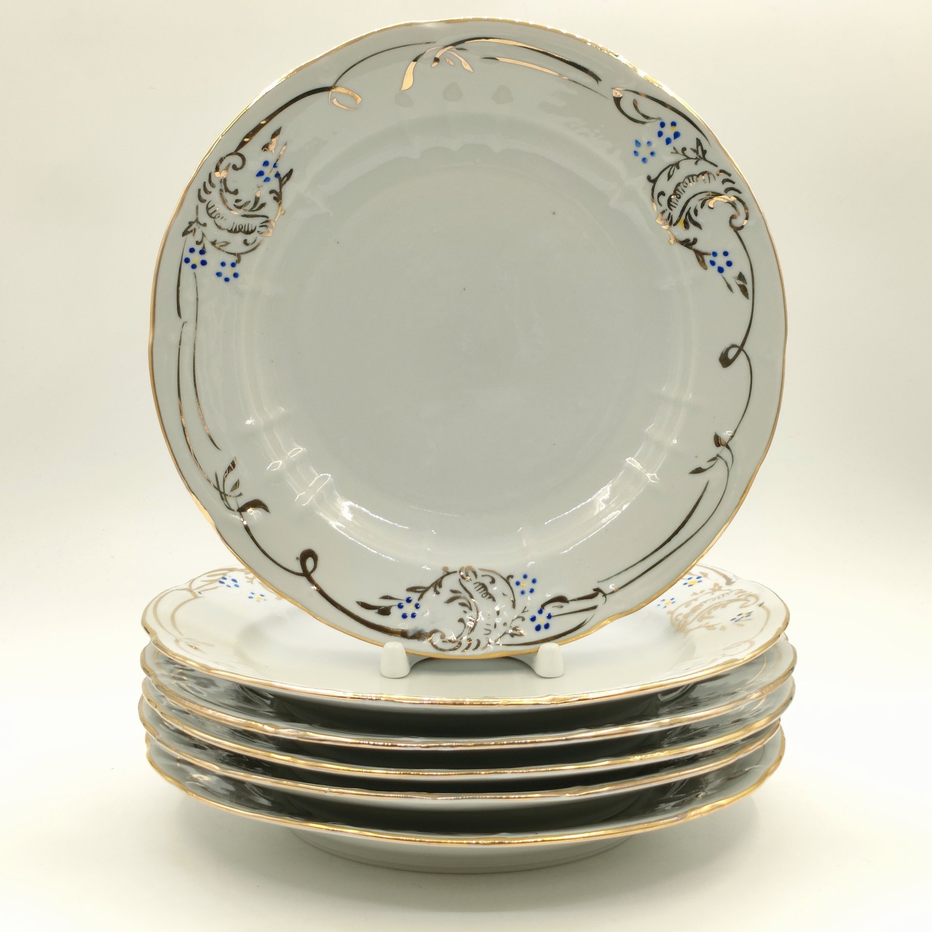 Набор из 6-ти обеденных тарелок с растительным декором, фарфор, золочение, роспись, Барановский фарфоровый завод, СССР, 1970-1991 гг.