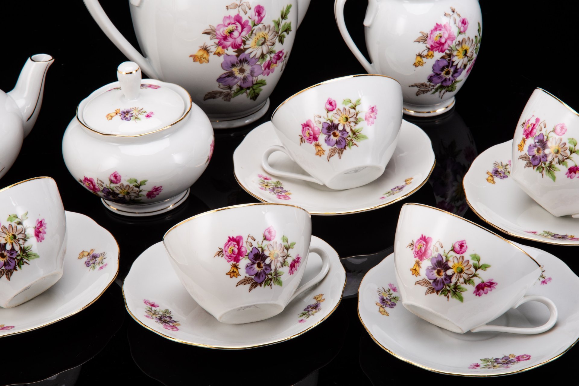Сервиз чайный с цветочным декором на 5 персон (14 предметов), фарфор, деколь, золочение, Könitz Porzellan, Германия, 1954-1962 гг.