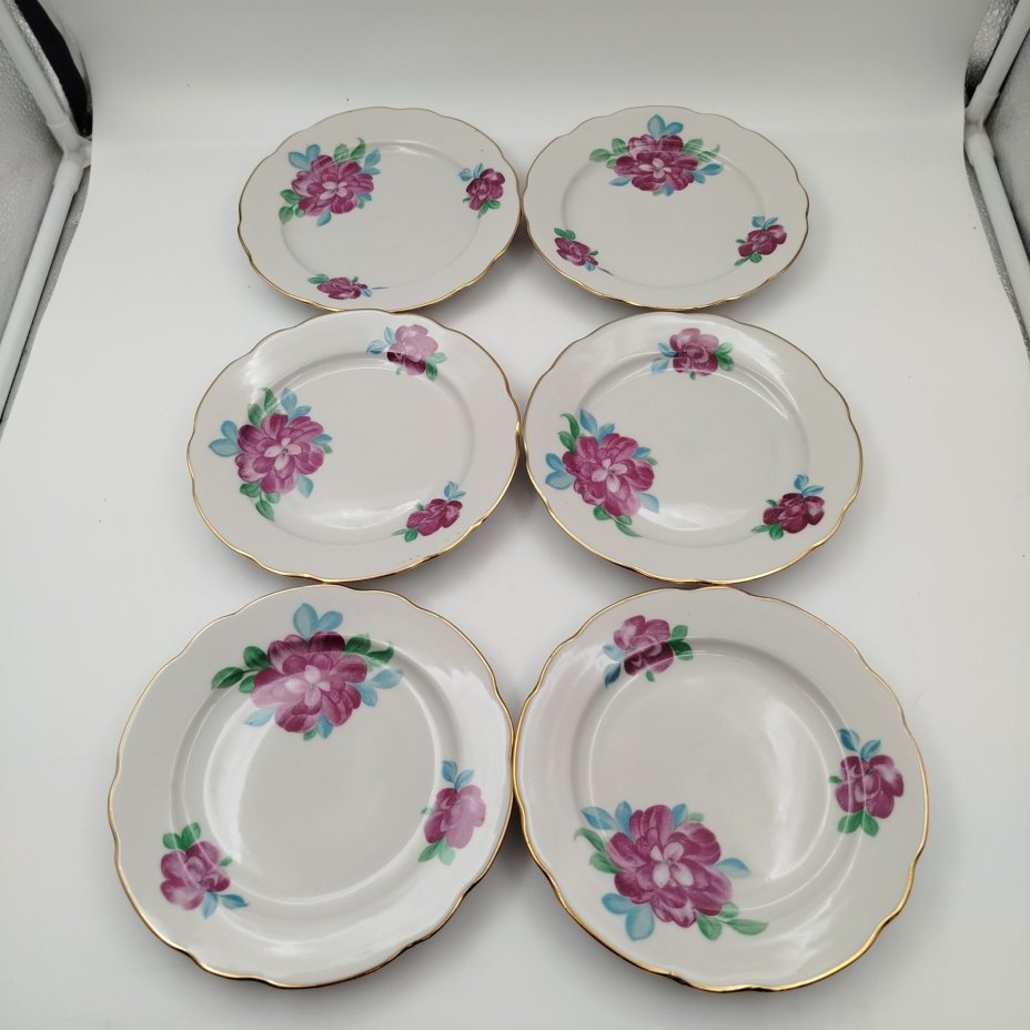 Набор пирожковых (закусочных) тарелок с цветочным декором на 6 персон, фарфор, деколь, золочение, Дулевский фарфоровый завод (Дулёво), СССР, 1968-1991 гг.