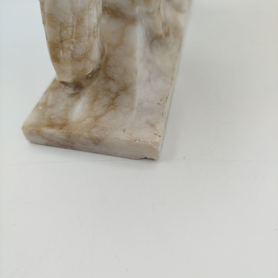 Статуэтка из письменного набора "Партизан", ангидрит