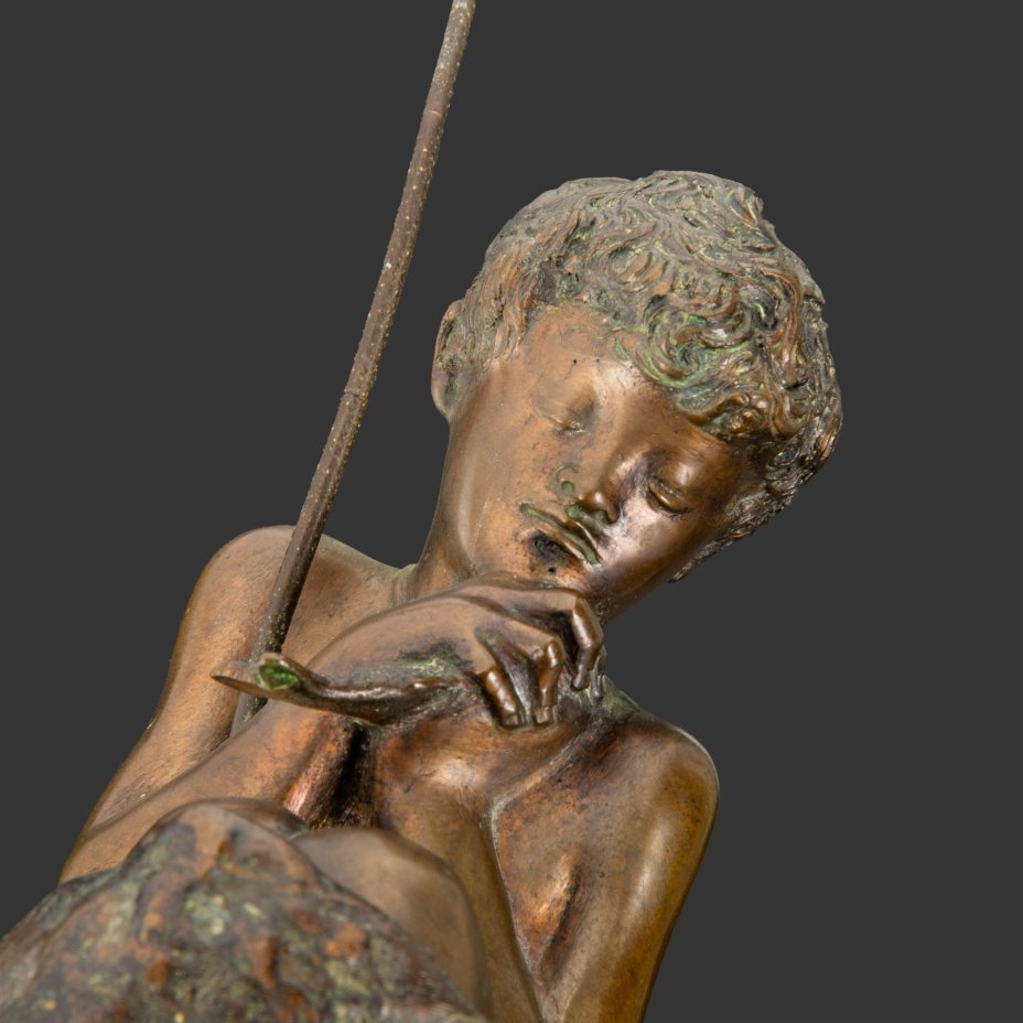 Скульптура "Il Pescatoriello Marvasi (Мальчик-рыбак Марваси)", по модели скульптора  Vincenzo Gemito (Винченцо Гемито), бронза, литье, Италия, 1930-1970 гг.