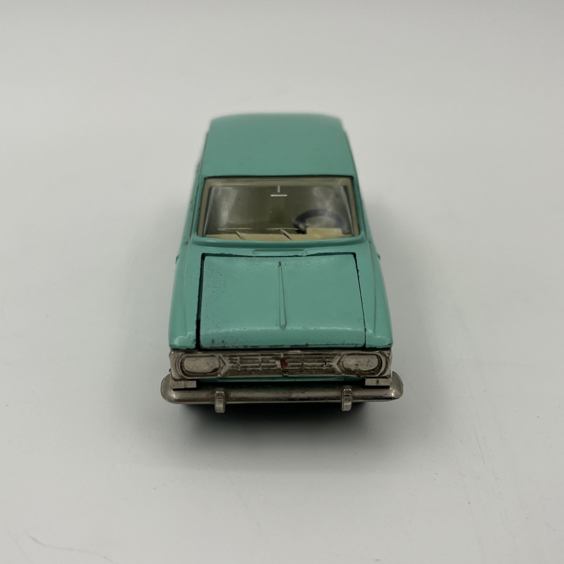 Модель автомобиля "Москвич 412" (Модель А2) мятного оттенка в коробке