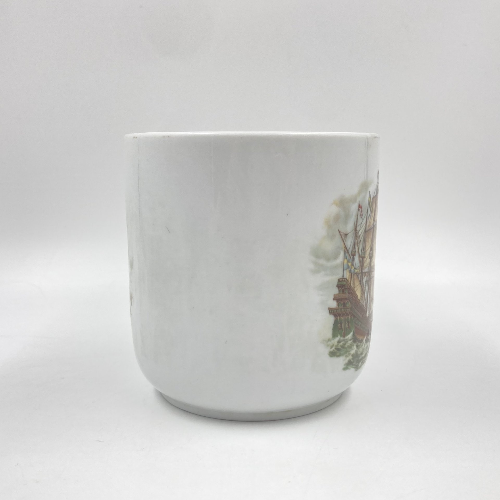Кружка, фарфор, деколь, золочение, Cesky porcelan a.s. Dubi (Original Bohemia), Чехия, 1980-2000 гг., Cesky porcelan a.s. Dubi (Original Bohemia)