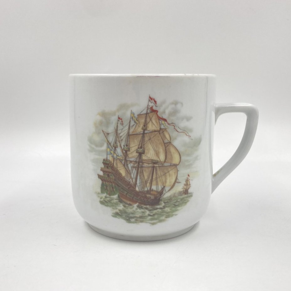 Кружка, фарфор, деколь, золочение, Cesky porcelan a.s. Dubi (Original Bohemia), Чехия, 1980-2000 гг., Cesky porcelan a.s. Dubi (Original Bohemia)