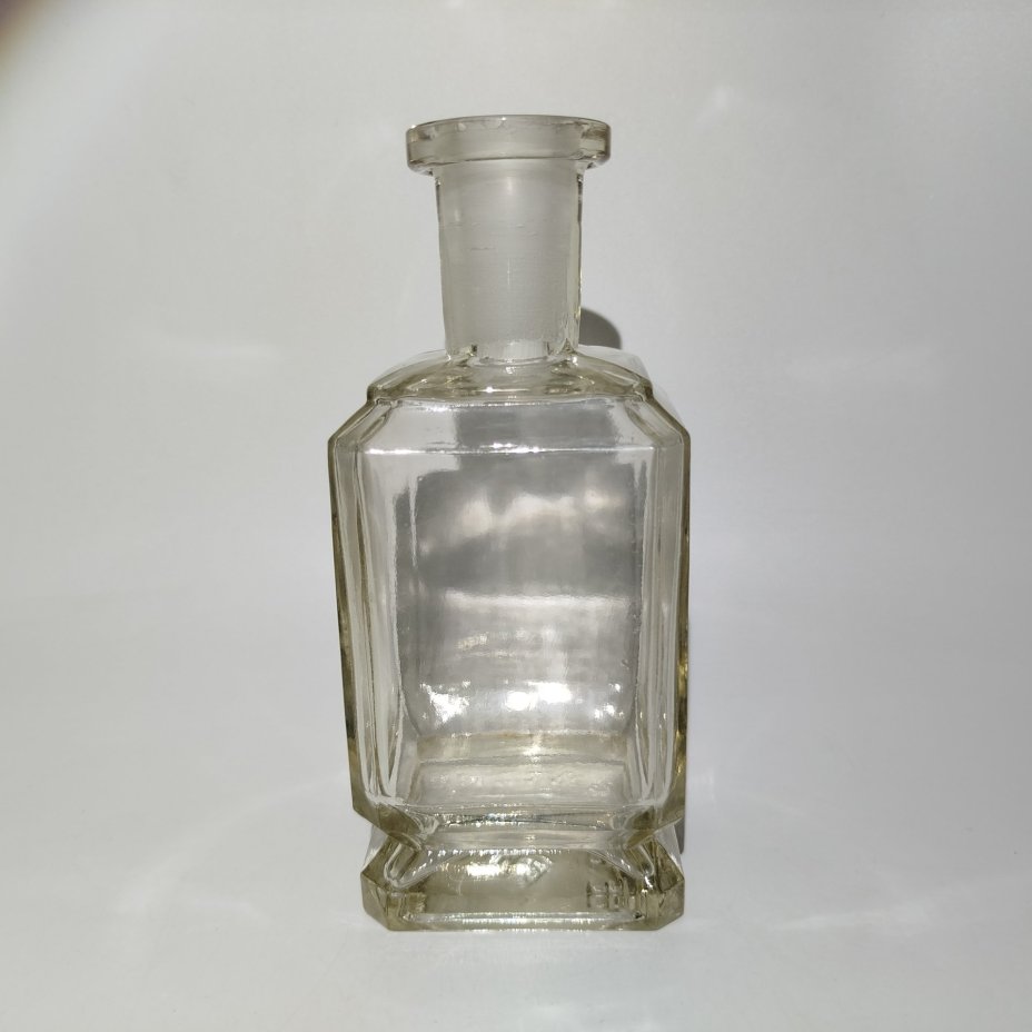 Флакон парфюмерный "E. Baudelot & Cie Paris" (Эмиль Бодло), стекло, Франция, 1910-1940 гг.