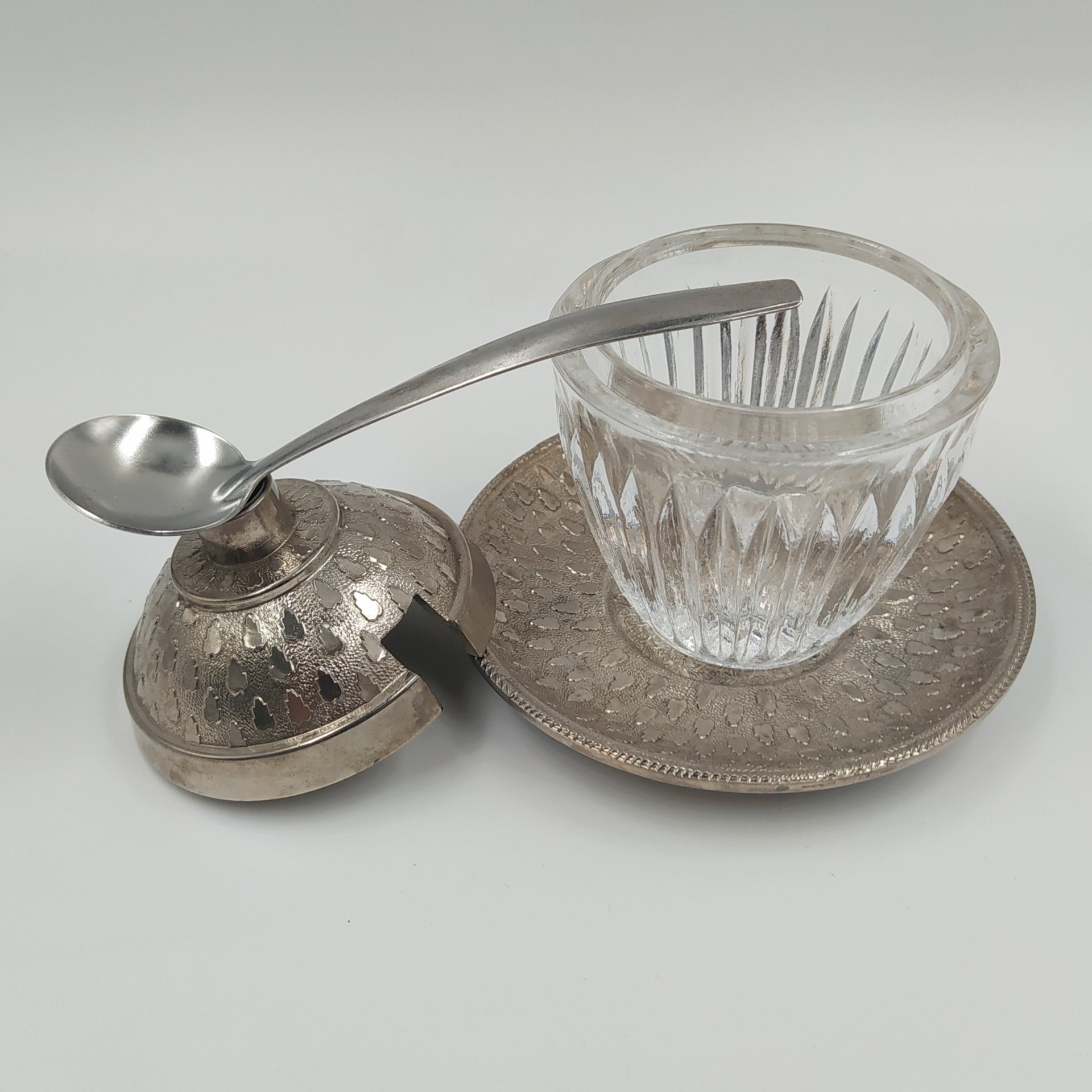 Горчичница с ложечкой на подносе, стекло, металл, СССР, 1960-1990 гг.