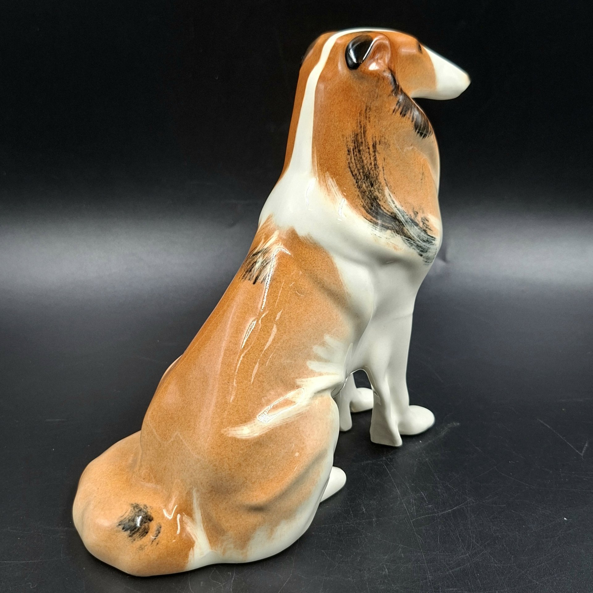 Статуэтка "Колли", скульптор И.И. Ризнич, художник В.М. Жбанов, фарфор, аэрография, роспись, Ленинградский фарфоровый завод (ЛФЗ), Россия, 1989-2001 гг.