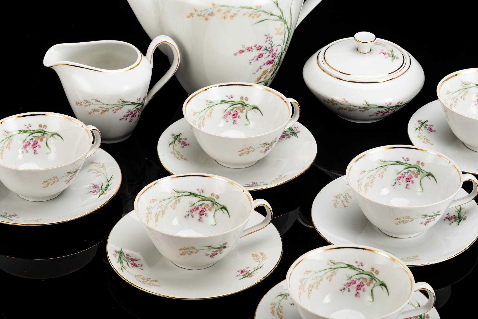 Сервиз чайный с цветочным декором на 6 персон (15 предметов)