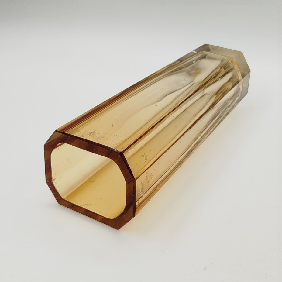 Ваза для цветов "Золотистая", автор Л.О. Юрген, хрусталь, широкая грань, Ленинградский завод художественного стекла (ЛЗХС), СССР, 1960-1980 гг.