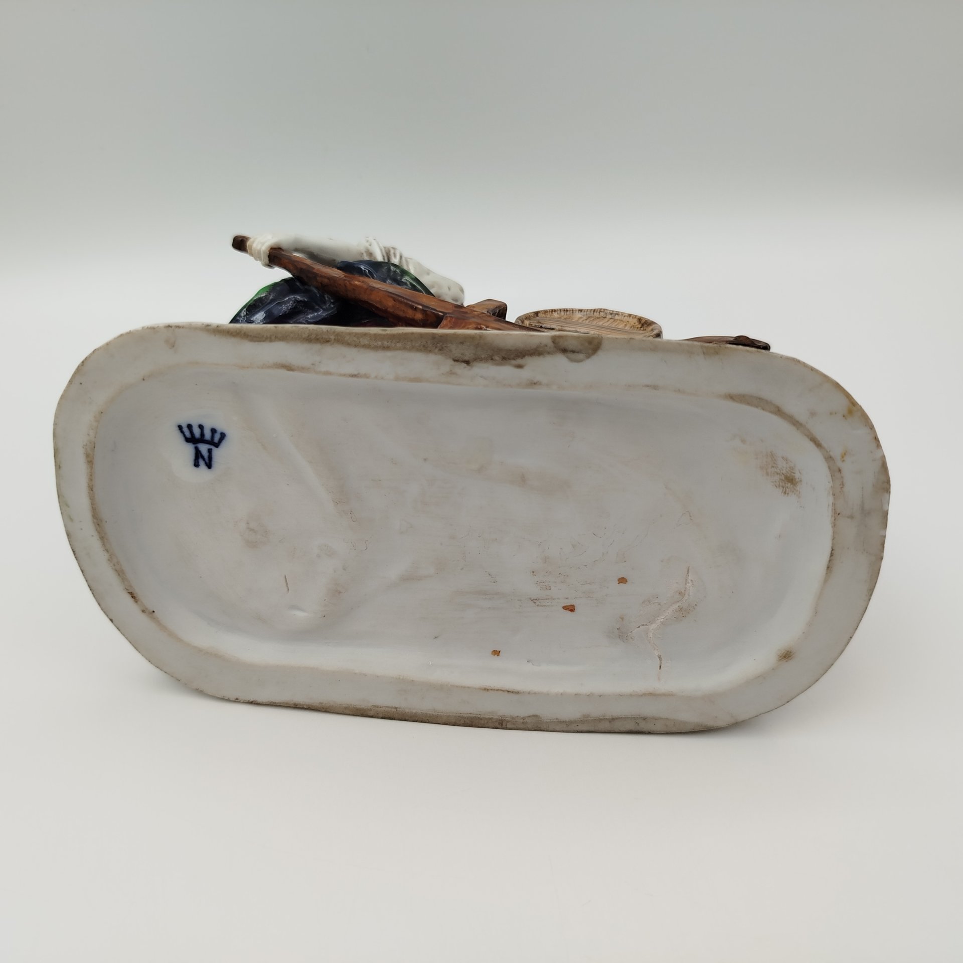 Статуэтка "Водоноска" ("Женщина с телегой"), фарфор, роспись, Европа, 1960-1990 гг.