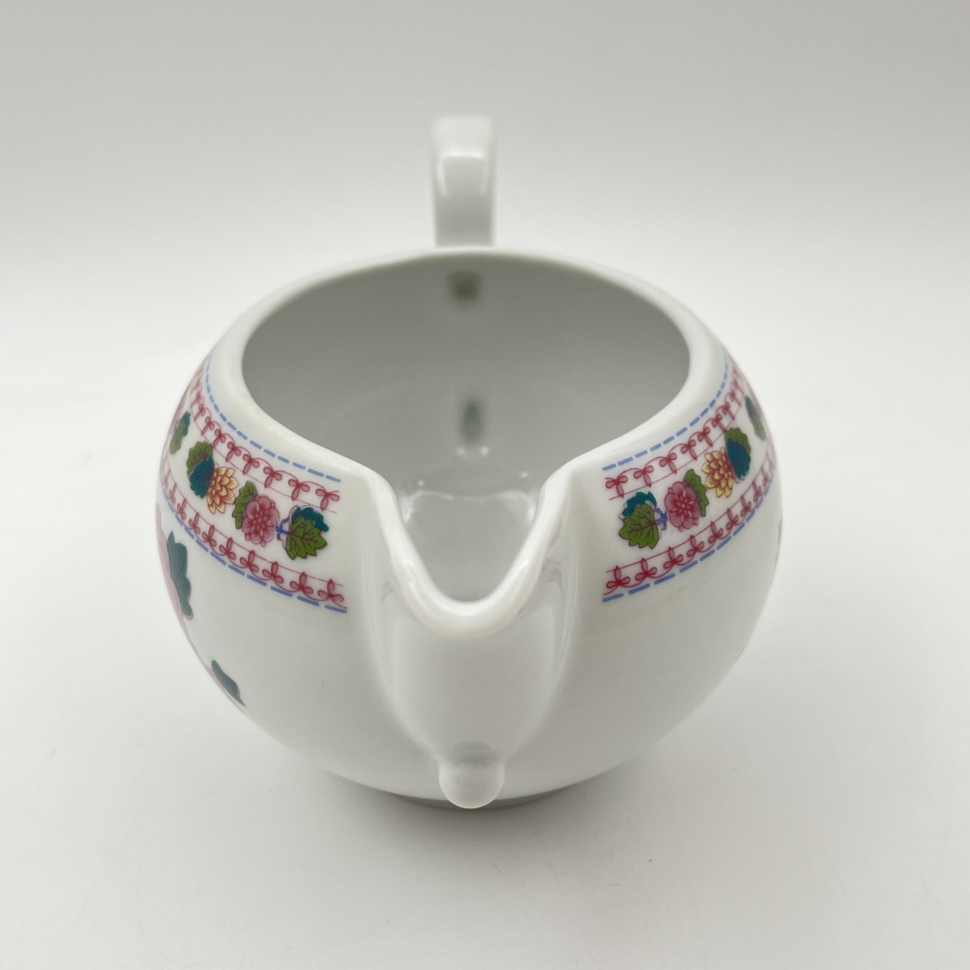 Соусник "Райские птицы", выполненный в восточном стиле, фарфор, деколь, Kahla, ГДР, 1968-1987 гг.