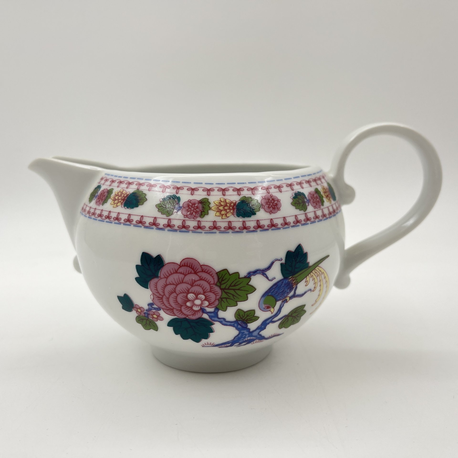 Соусник "Райские птицы", выполненный в восточном стиле, фарфор, деколь, Kahla, ГДР, 1968-1987 гг.