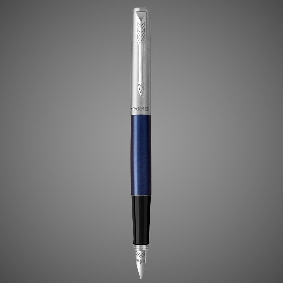 Подарочный набор: Ручка перьевая Parker Jotter Royal Blue CT, Mblue и Ежедневник недатированный, синий, Лаки и смолы: лак, нержавеющая сталь