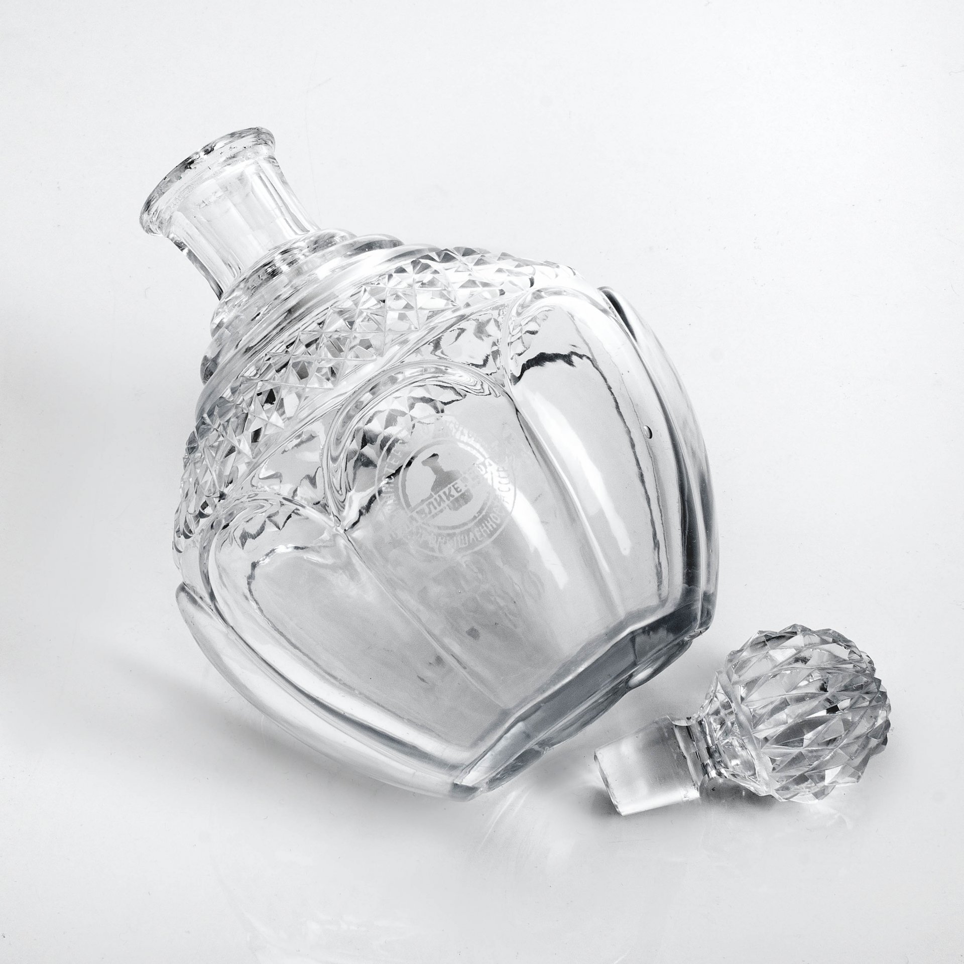 Штоф с надписью "Главликёр водка", стекло, СССР, 1950-1970 гг.
