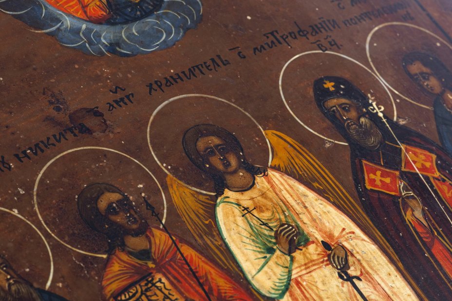 Икона "Архангел Михаил с избранными святыми: Иаковом, Никитой, Митрофаном и Пантелеймоном", дерево, темпера, Российская Империя, 1850-1900 гг.
